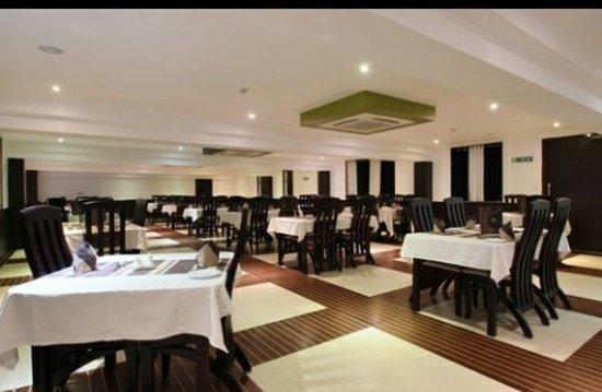 Aster Restaurant Hotel Bekal Palace